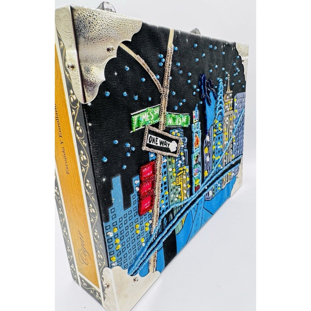 New York City Skyline Novelty Handbag Cigar Box Style Purse Beaded - Picture 7 of 9